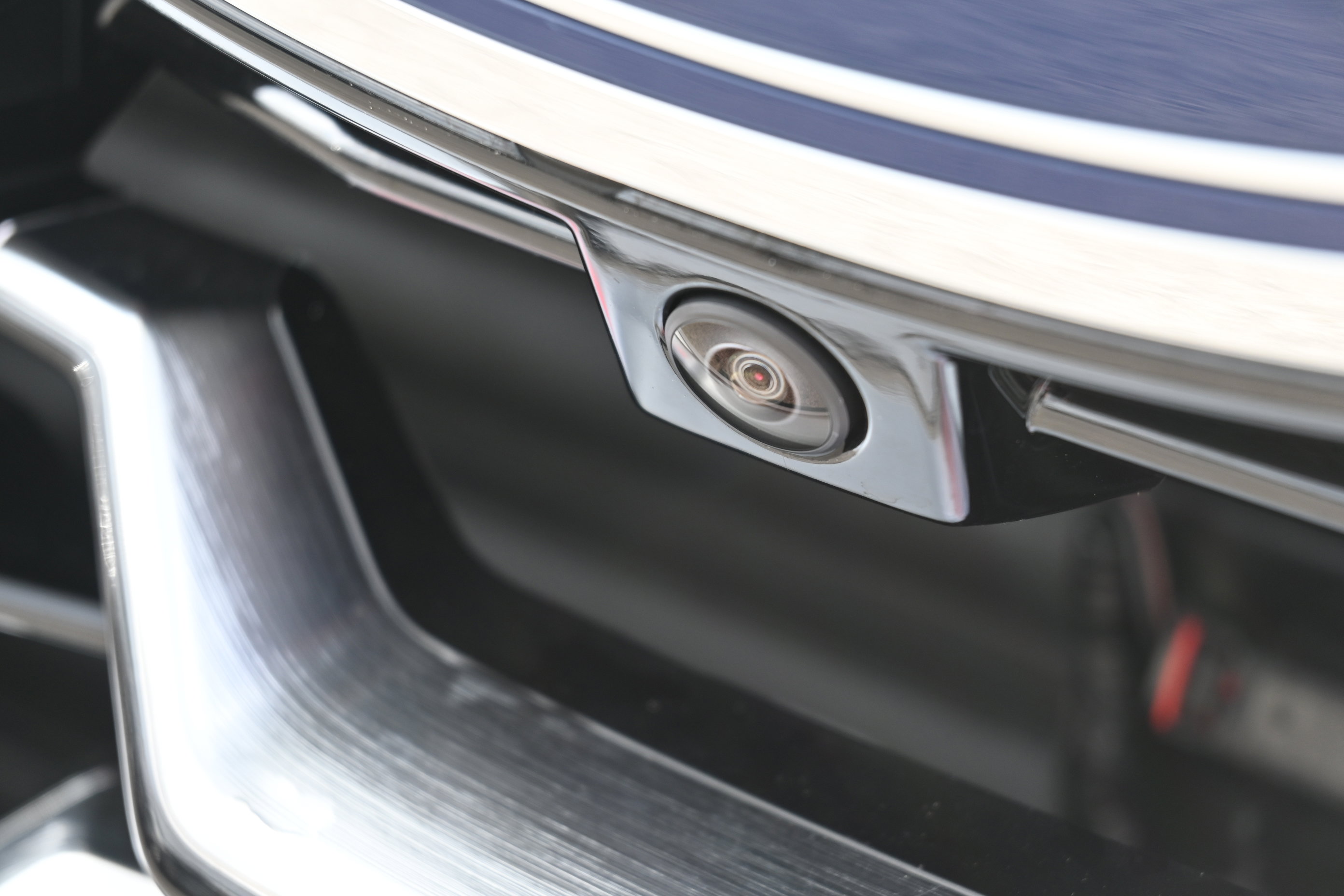 New 2026 Ford Explorer Platinum image 12