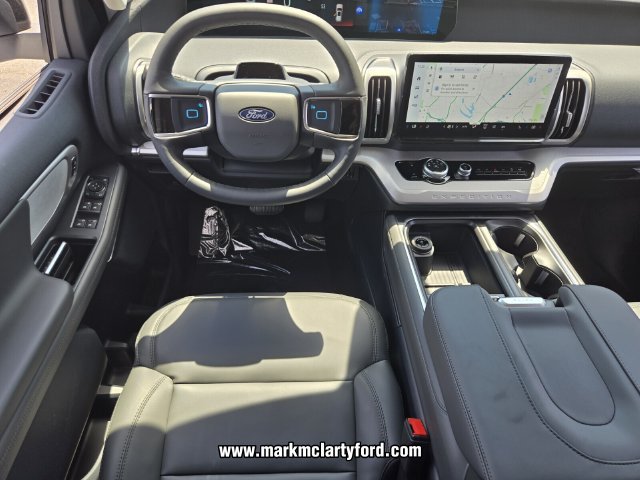 New 2026 Ford Expedition Active RWD image 9