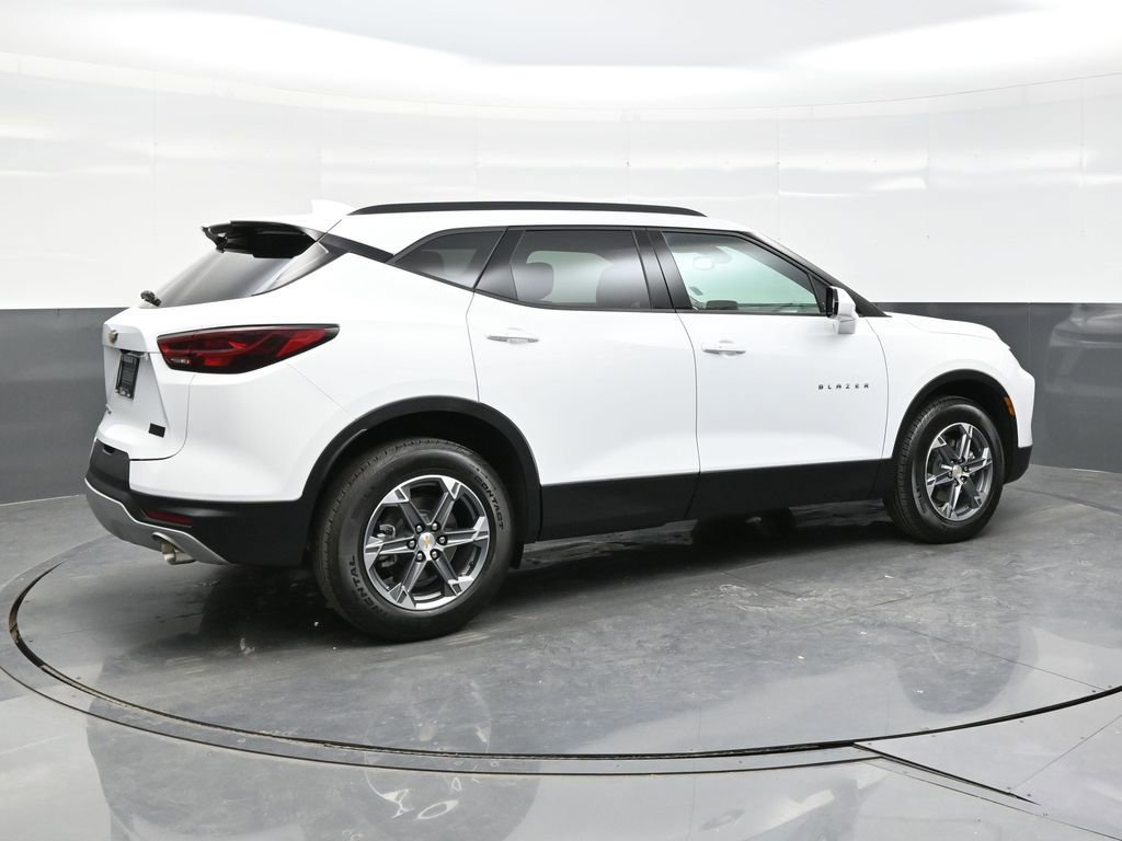Used 2025 Chevrolet Blazer LT w/ Convenience Package AWD/4WD image 7