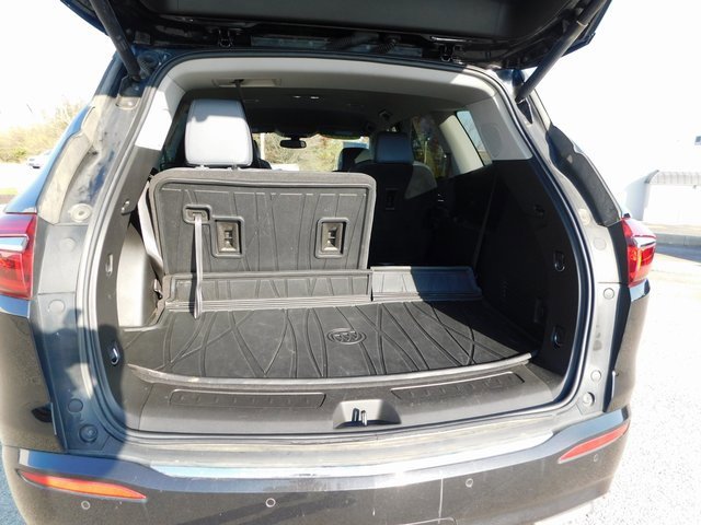 Used 2021 Buick Enclave Essence w/ Sport Touring Edition image 24