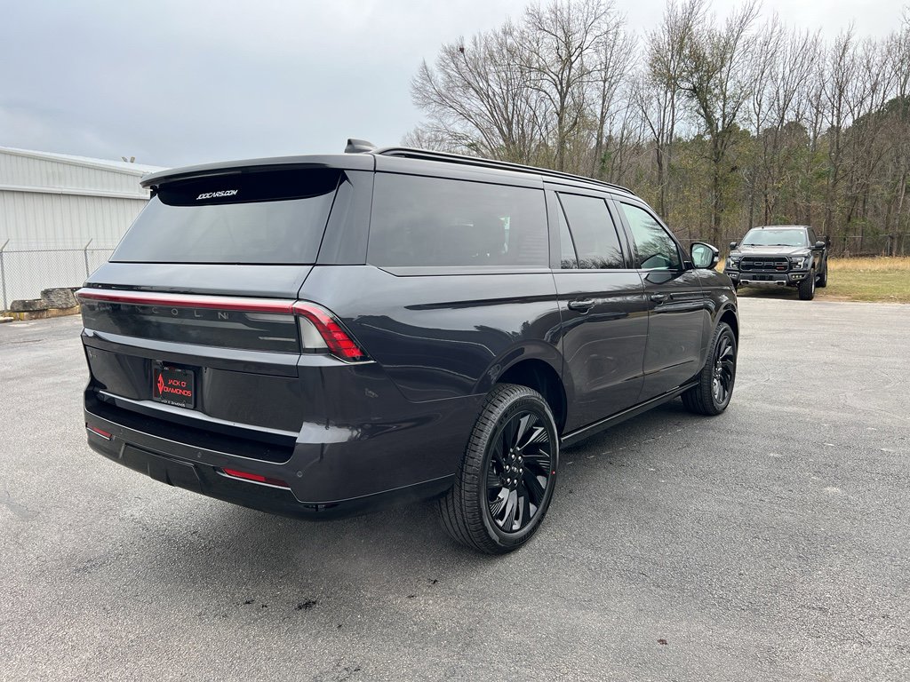New 2026 Lincoln Navigator L Reserve w/ Jet Appearance Package image 6