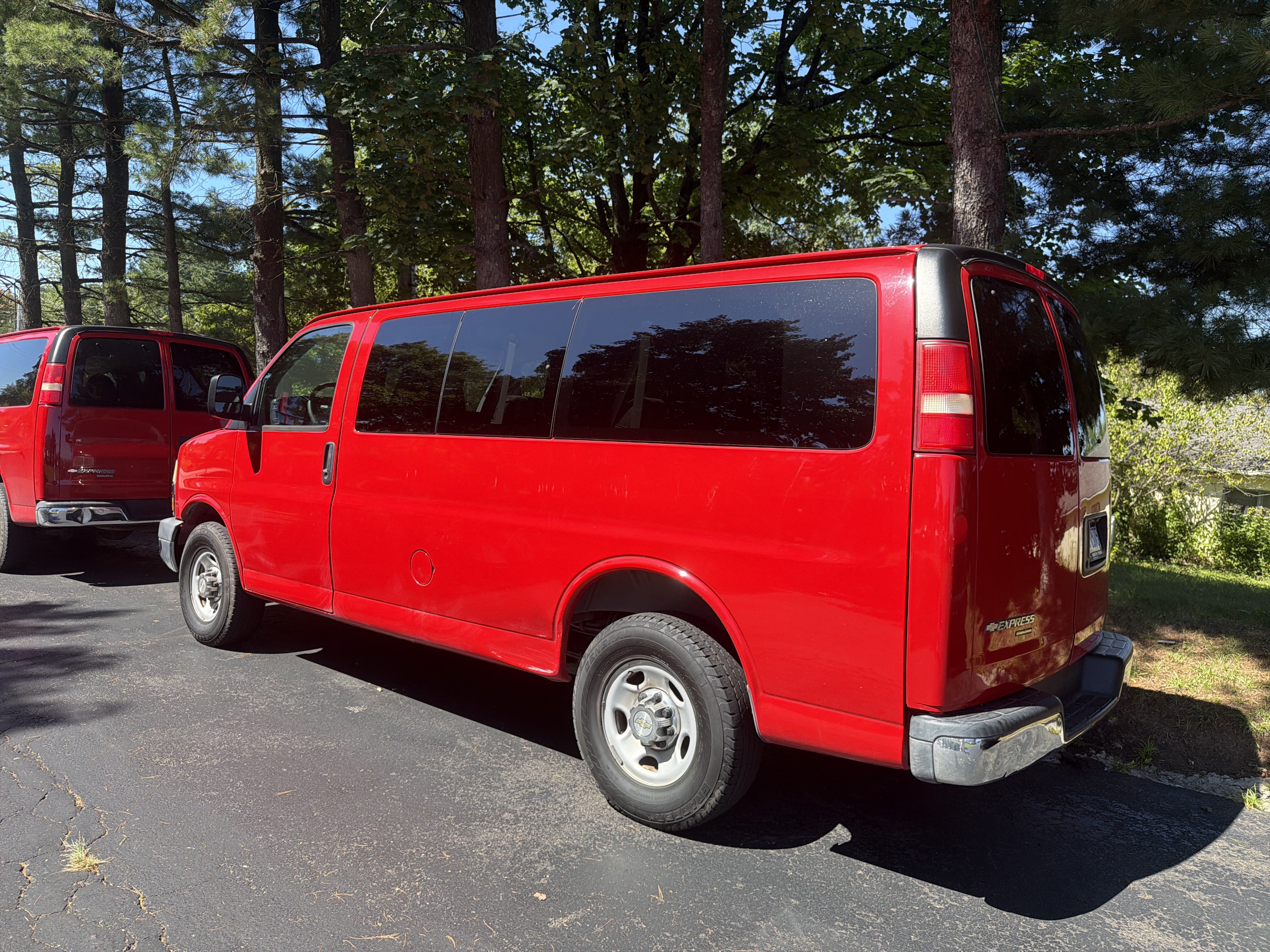 Used 2013 Chevrolet Express 2500 LT w/ LT Preferred Equipment Group RWD image 5