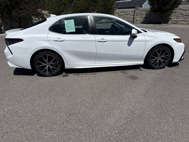 Used 2023 Toyota Camry SE FWD image 10