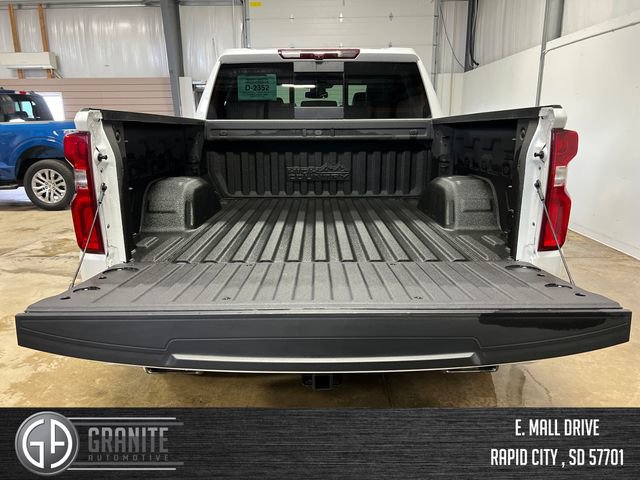 Used 2023 Chevrolet Silverado 1500 High Country image 23