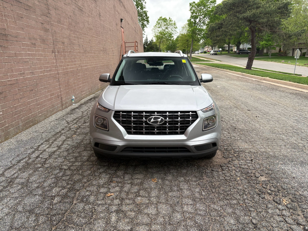 Used 2025 Hyundai Venue SEL FWD image 8