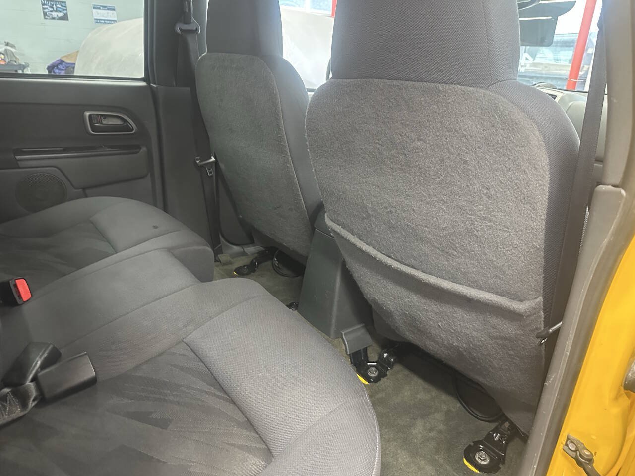 Used 2004 Chevrolet Colorado LS RWD image 33