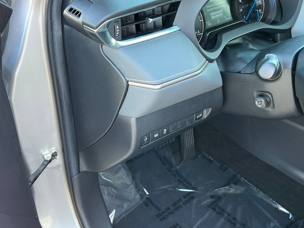 Used 2022 Toyota Venza XLE AWD/4WD image 12