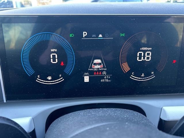 Used 2025 Hyundai Tucson SE image 12