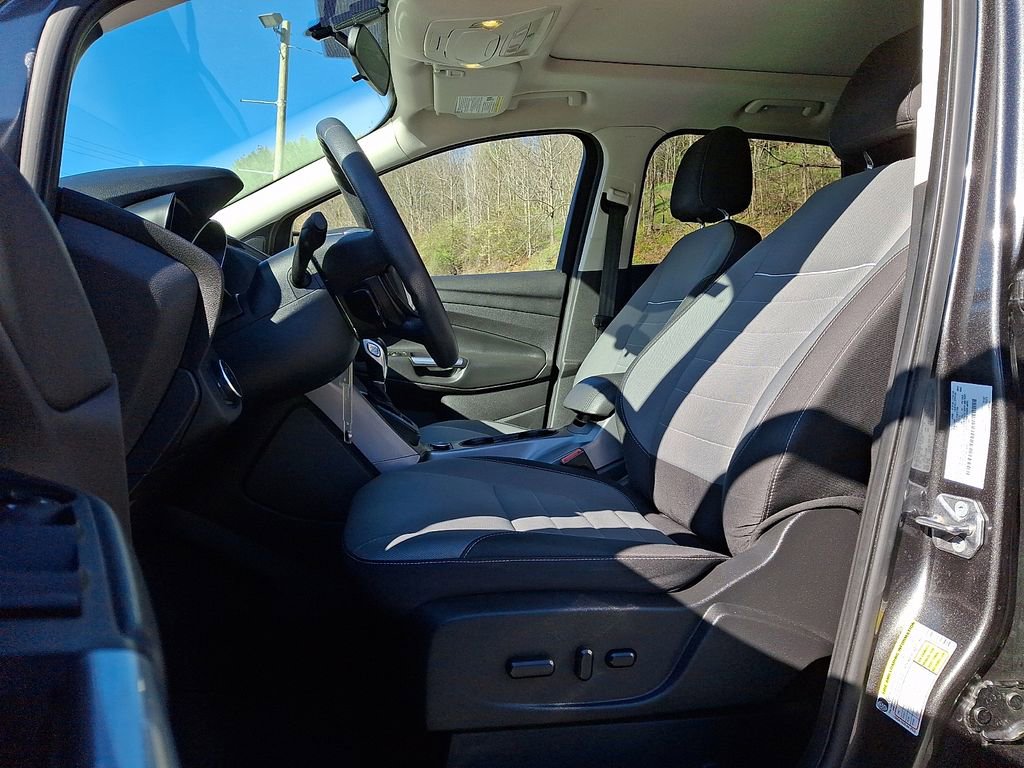 Used 2015 Ford Escape SE image 13