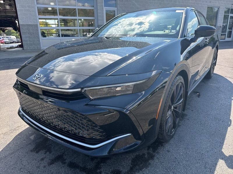 New 2026 Toyota Crown Nightshade image 7