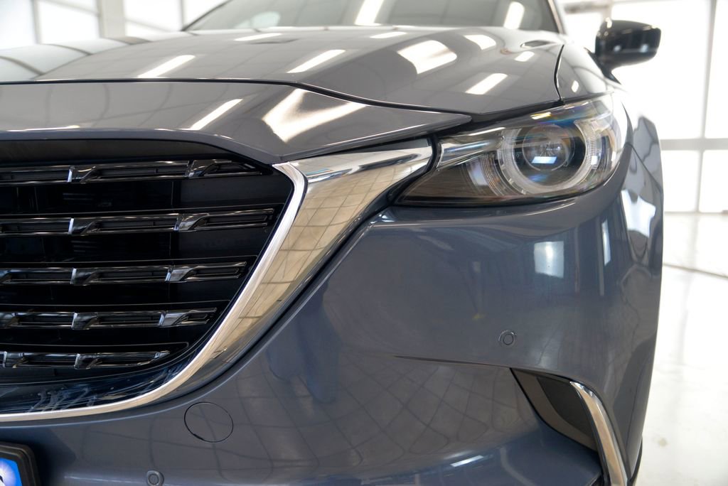 Used 2023 MAZDA CX-9 Carbon Edition image 11