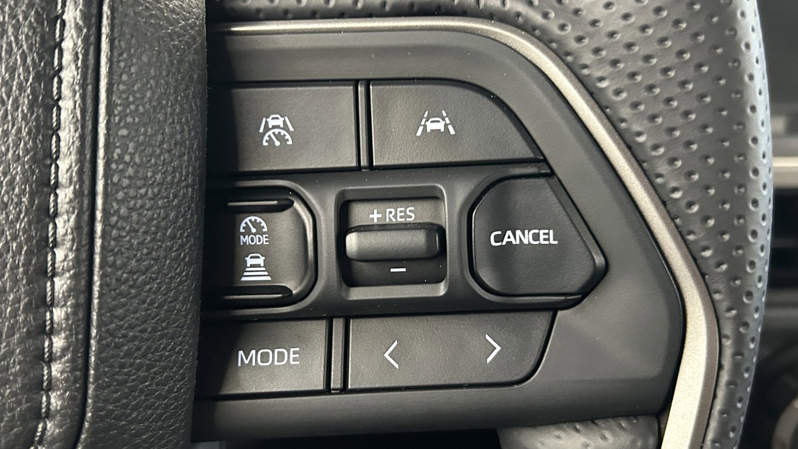 Used 2026 Toyota 4Runner SR5 image 24