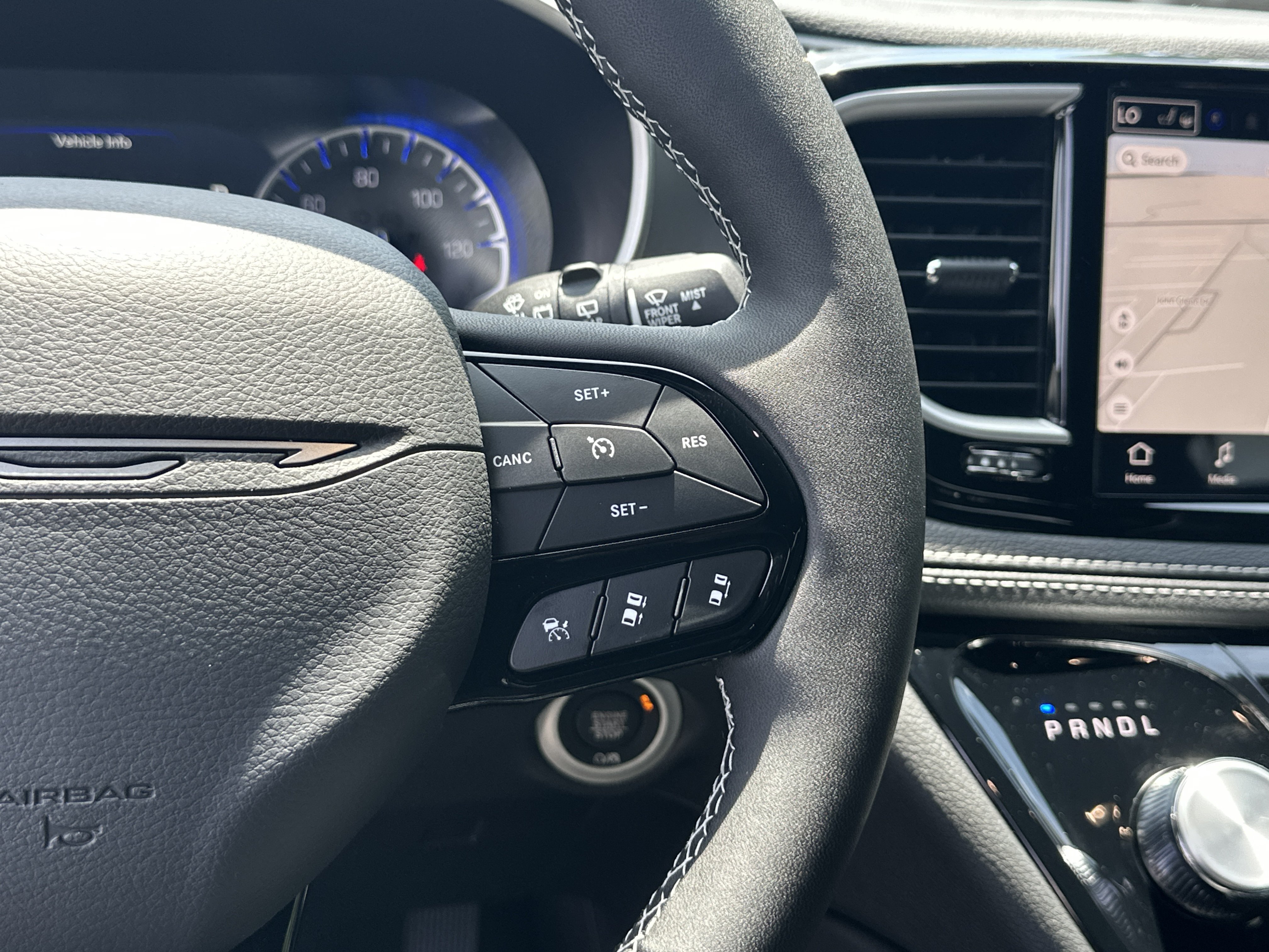 New 2027 Chrysler Pacifica Limited FWD image 20