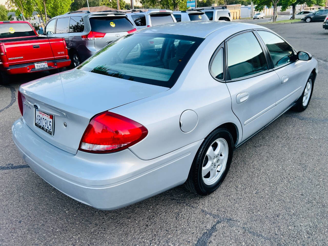 Used 2007 Ford Taurus SE FWD image 3