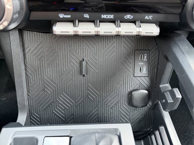 Used 2024 Toyota Tacoma SR image 23