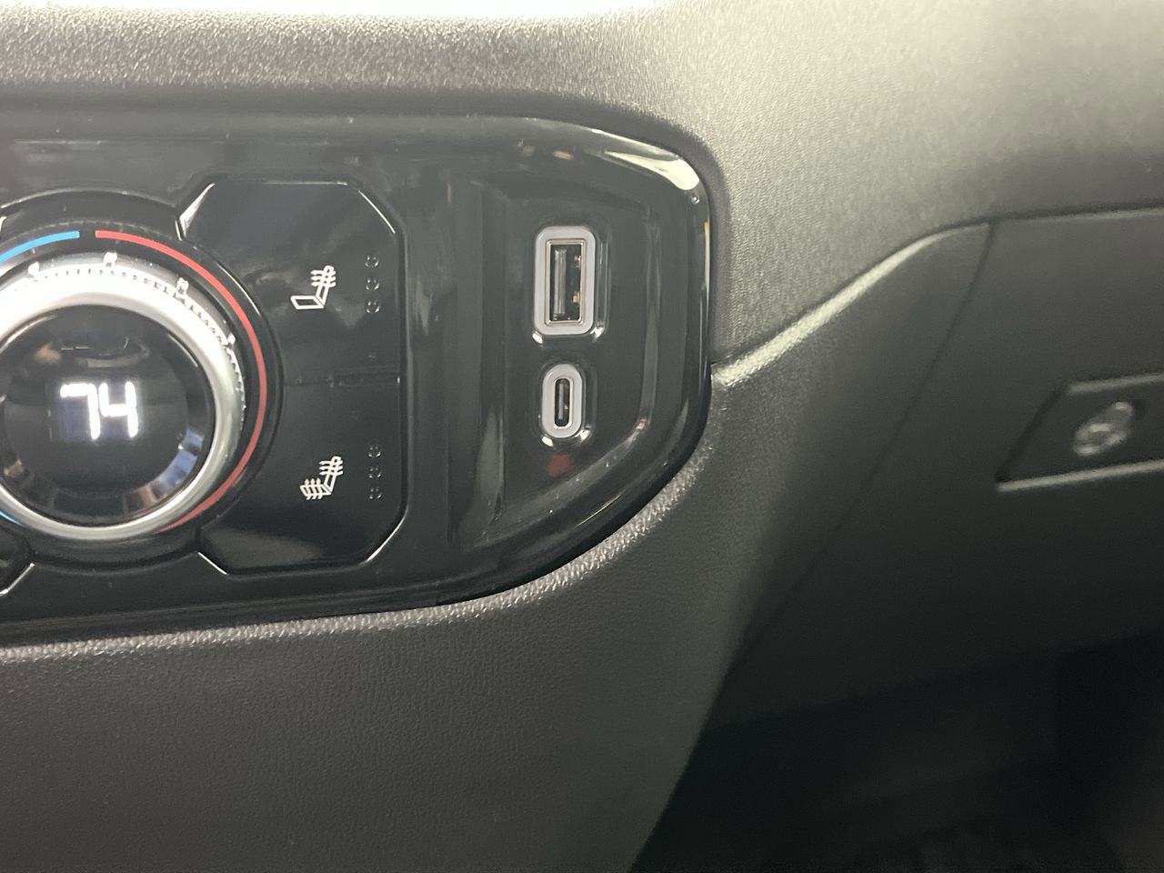 New 2026 GMC Sierra 1500 SLE AWD/4WD image 25
