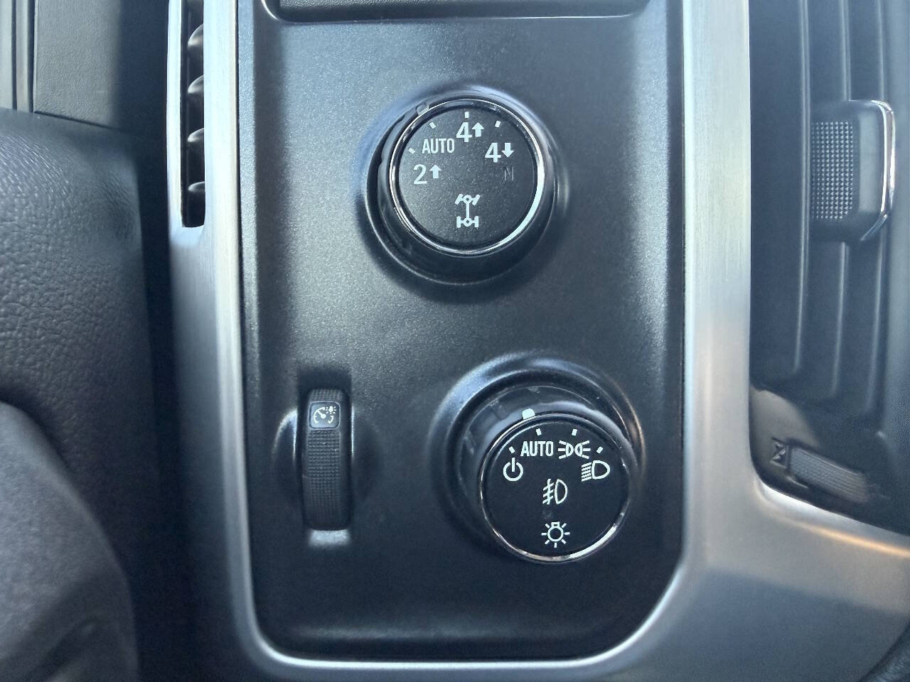 Used 2016 GMC Sierra 1500 SLE w/ SLE Value Package AWD/4WD image 20