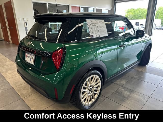 Used 2025 MINI Cooper S FWD image 11