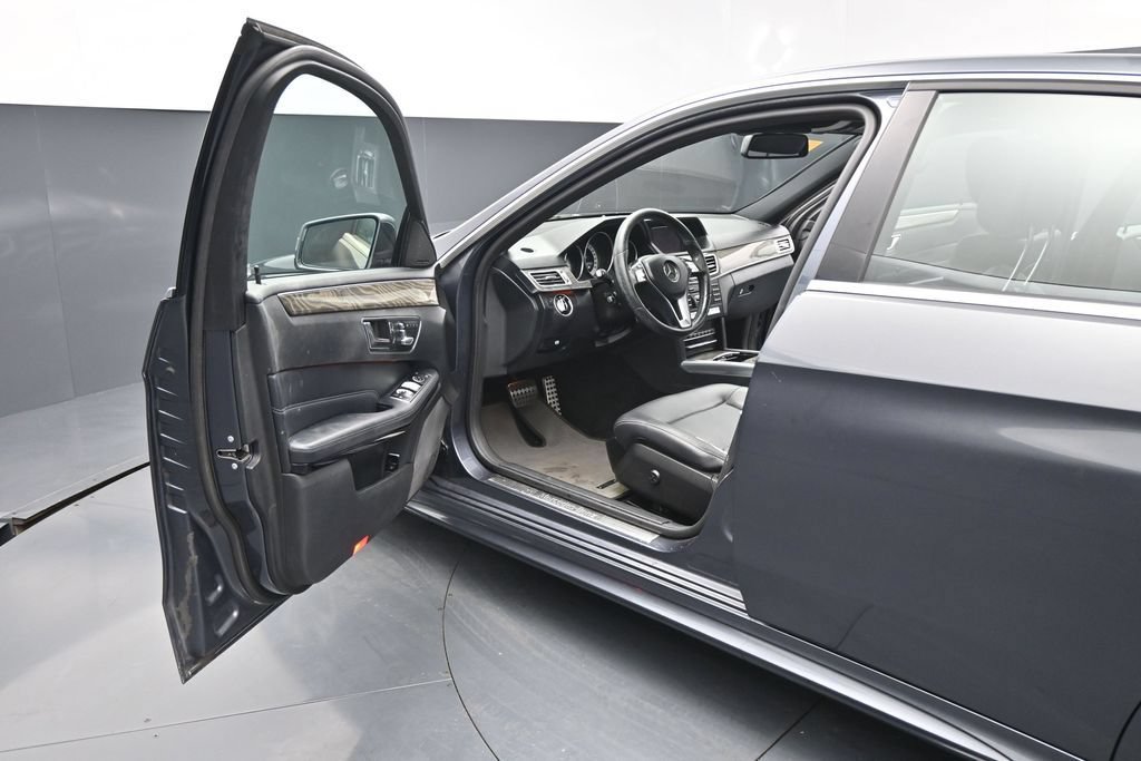 Used 2014 Mercedes-Benz E 350 Sedan image 7
