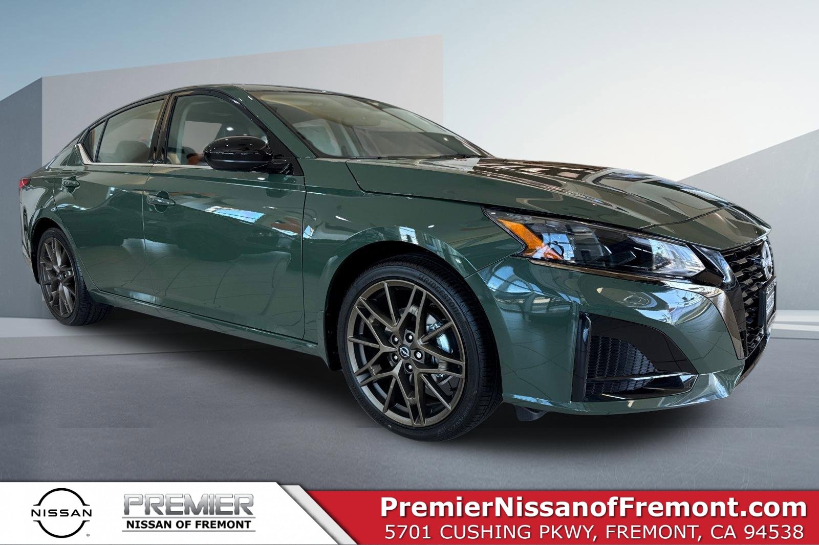 New 2025 Nissan Altima 2.5 SR w/ SR Premium Package