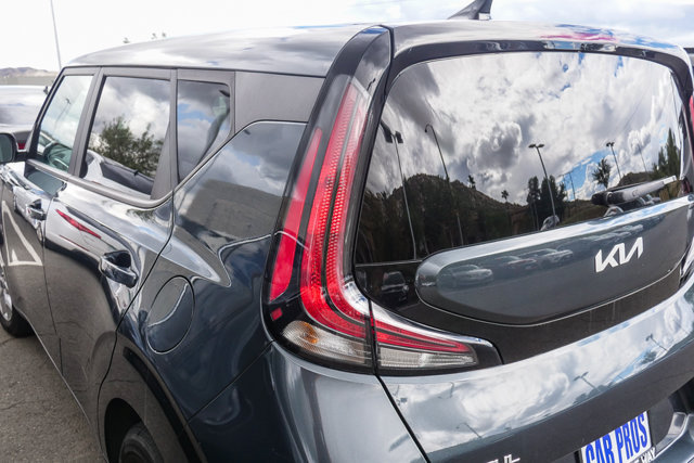 Used 2025 Kia Soul LX w/ LX Technology Package FWD image 12