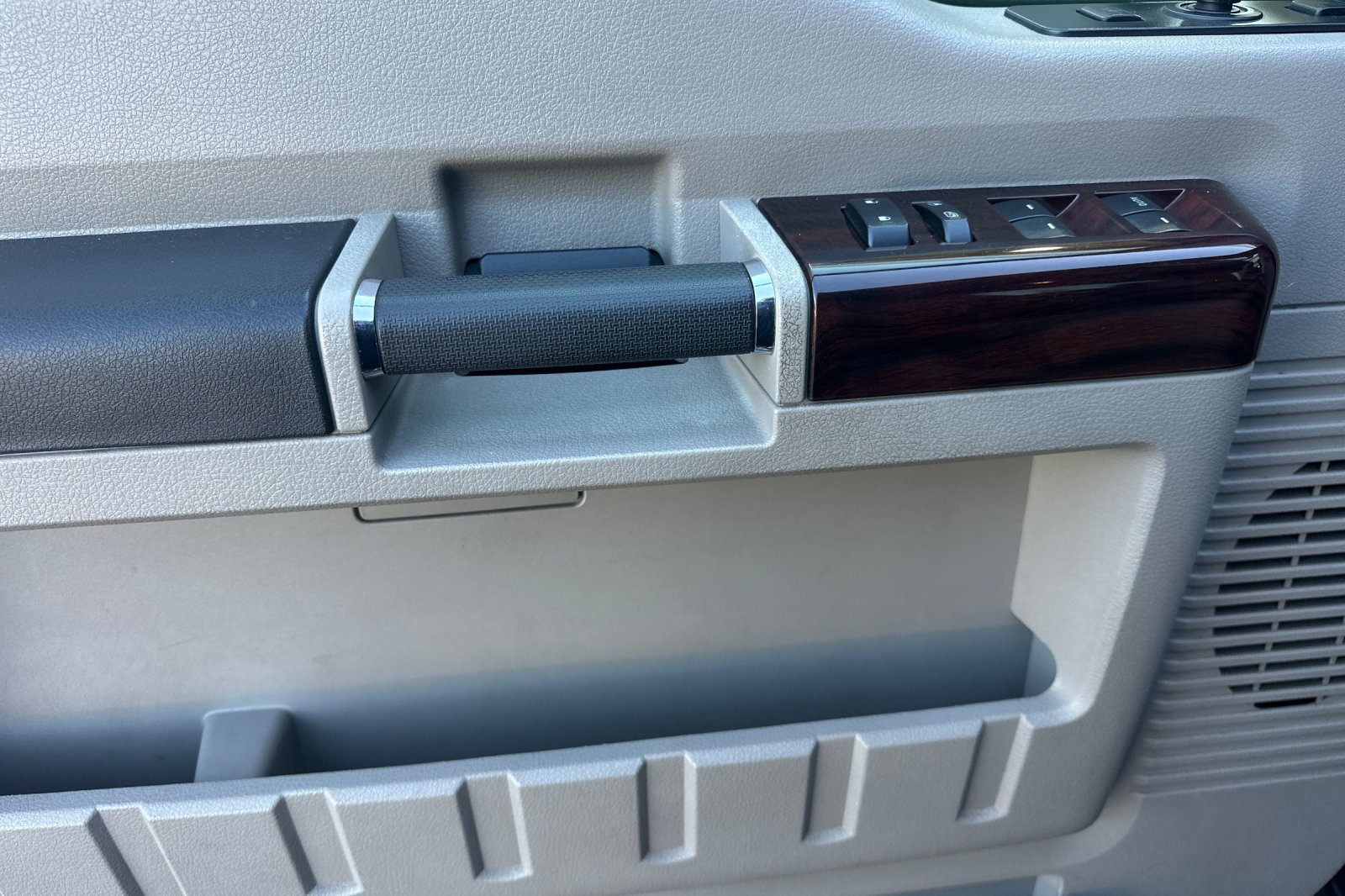Used 2009 Ford F350 Lariat AWD/4WD image 10