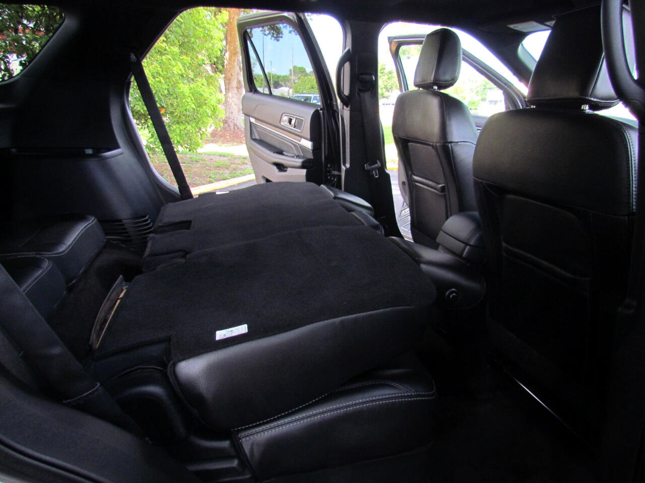 Used 2018 Ford Explorer Limited w/ Equipment Group 301A image 24