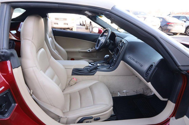 Used 2010 Chevrolet Corvette Convertible w/ Preferred Equipment Group image 21