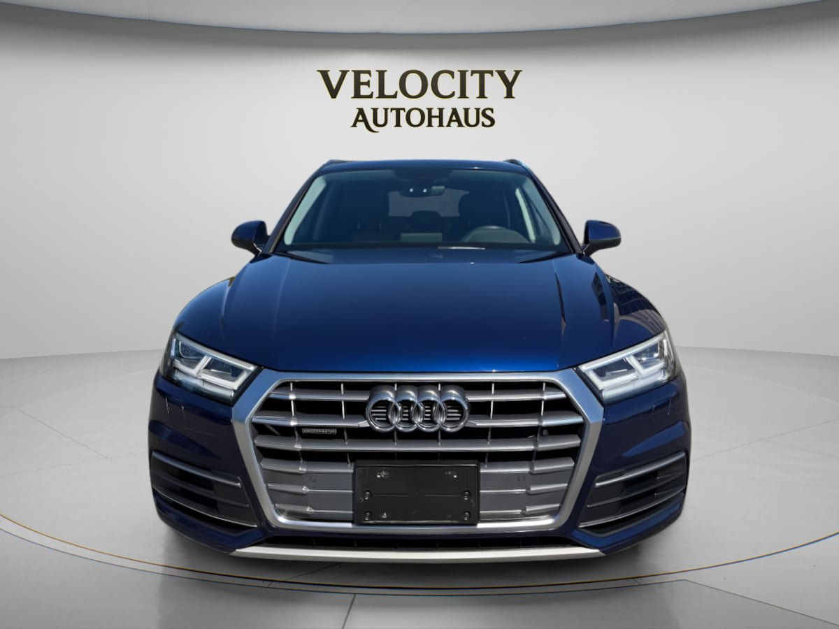 Used 2018 Audi Q5 2.0T Premium Plus w/ Premium Plus Package AWD/4WD image 2