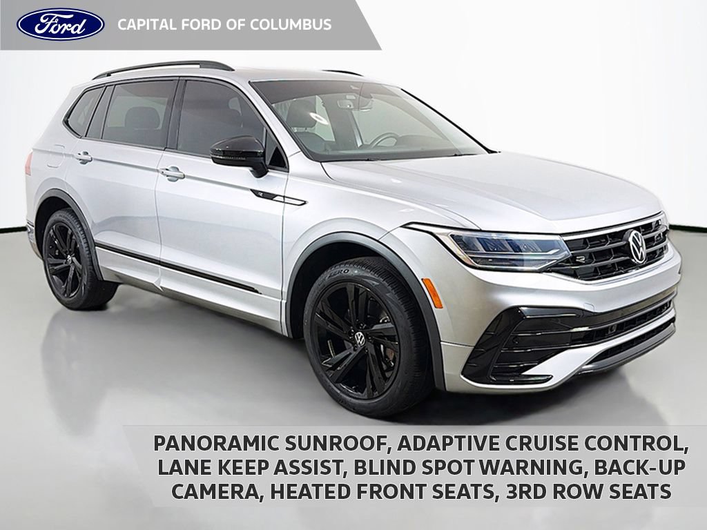 Used 2023 Volkswagen Tiguan SE R-Line FWD image 1
