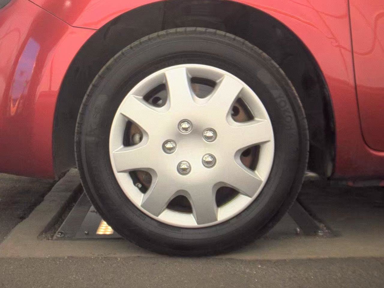Used 2009 Nissan Cube 1.8 S w/ Interior Designer Pkg FWD image 9