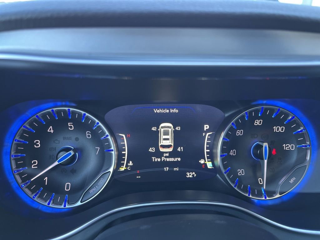 New 2026 Chrysler Pacifica Limited image 14