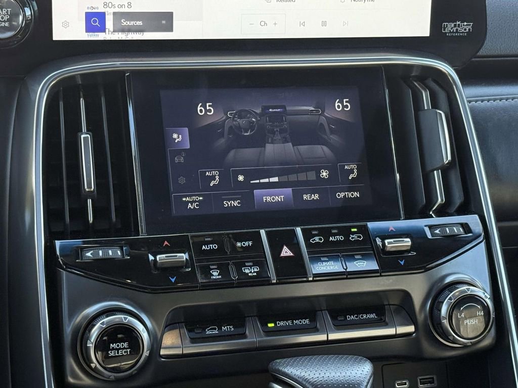 Used 2024 Lexus LX 600 F Sport image 11