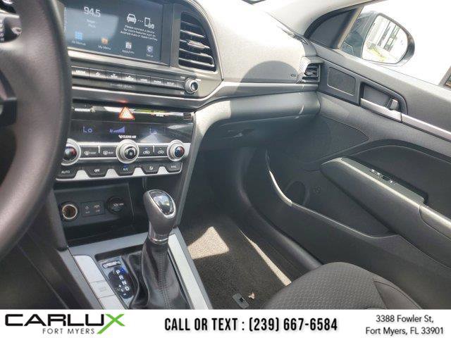Used 2020 Hyundai Elantra SEL image 30