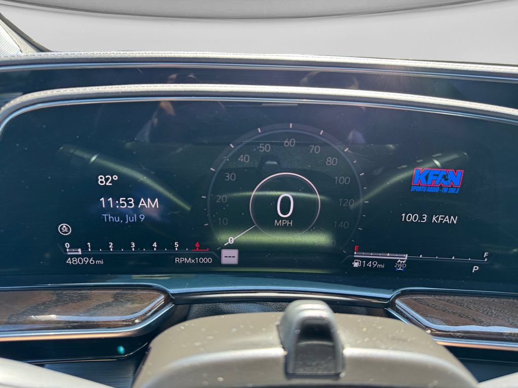 Used 2021 Cadillac Escalade Premium Luxury Platinum AWD/4WD image 14