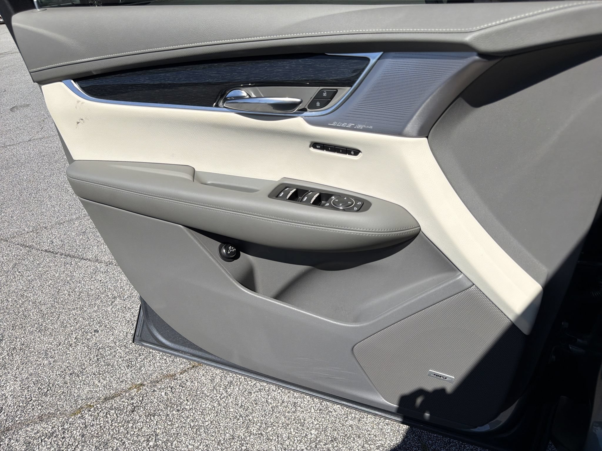 Used 2020 Cadillac XT6 Premium Luxury FWD image 15