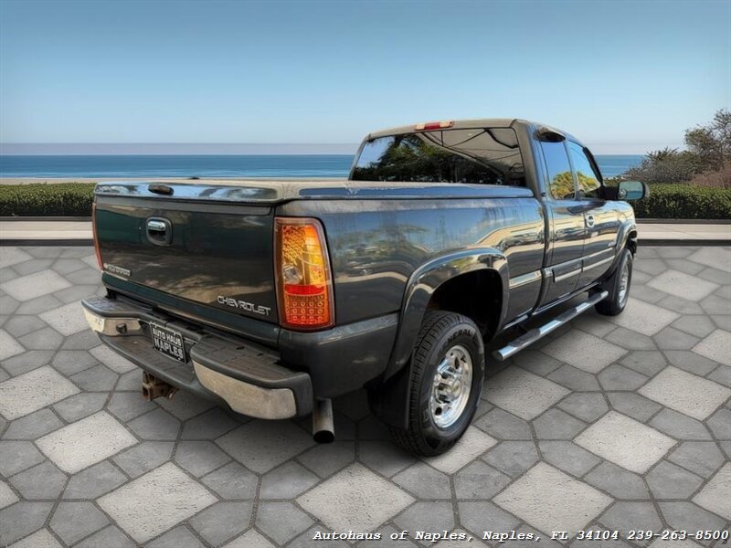 Used 2004 Chevrolet Silverado 2500 LT image 12
