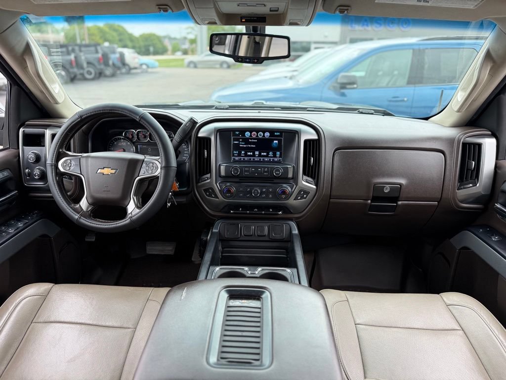 Used 2018 Chevrolet Silverado 1500 LTZ Z71 AWD/4WD image 2