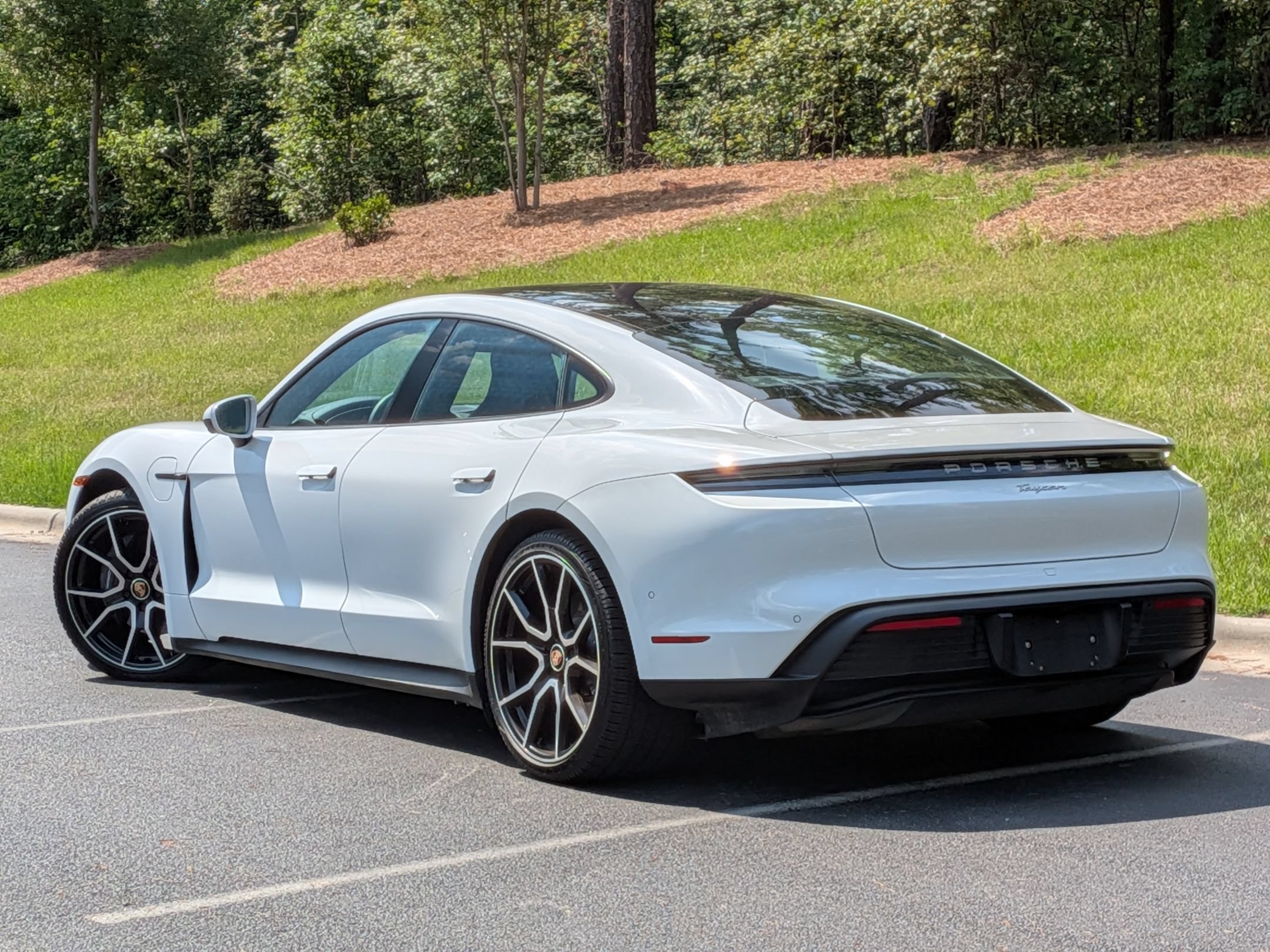 Certified 2023 Porsche Taycan RWD image 3