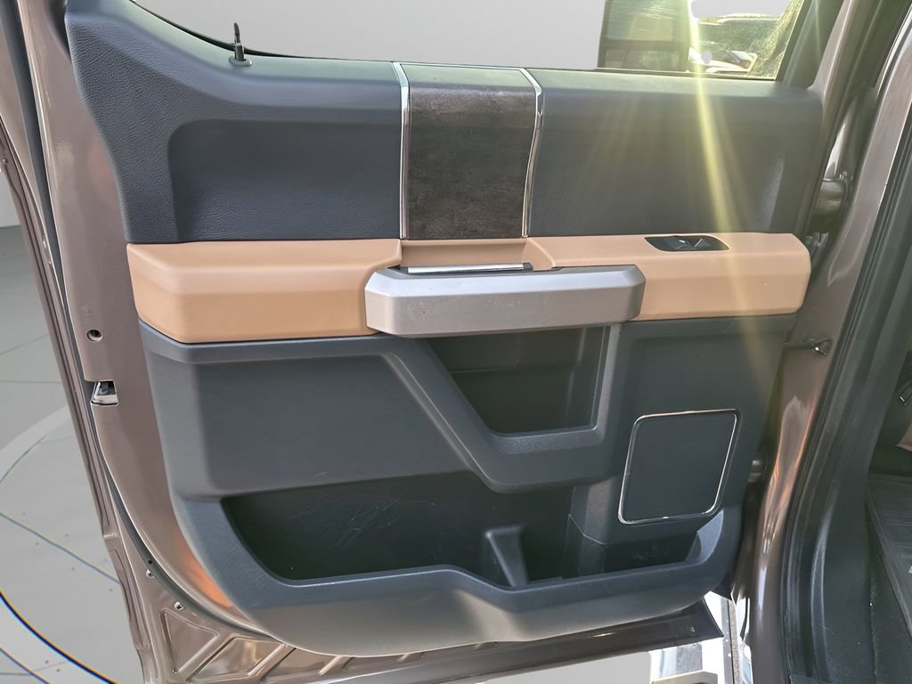 Used 2022 Ford F250 Lariat w/ Lariat Ultimate Package image 14