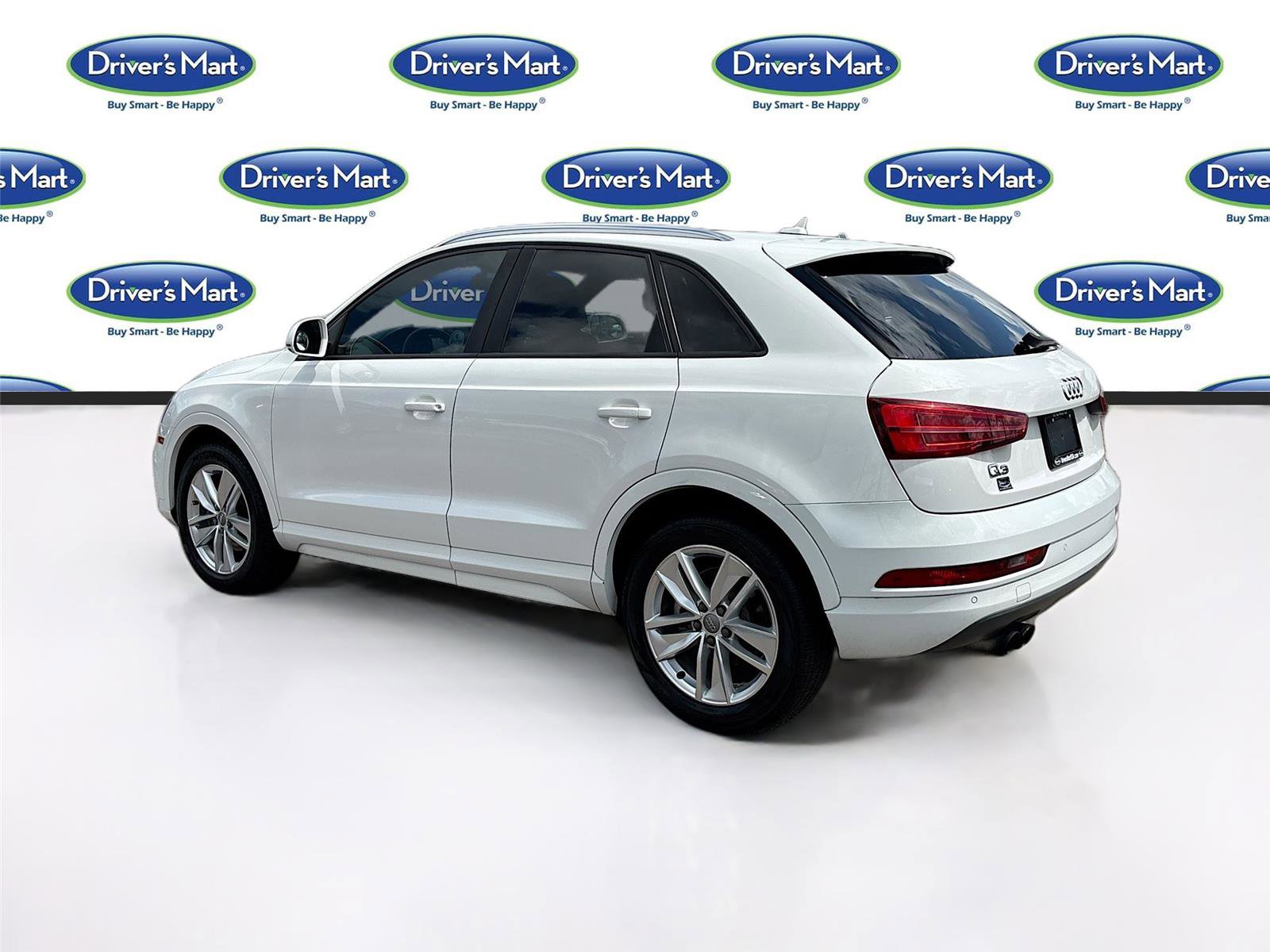 Used 2017 Audi Q3 2.0T Premium w/ Convenience Package FWD image 5