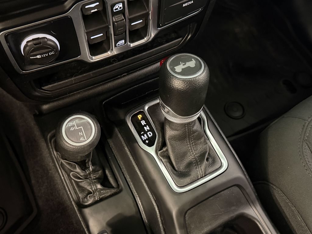 Used 2022 Jeep Wrangler Unlimited Sport AWD/4WD image 24