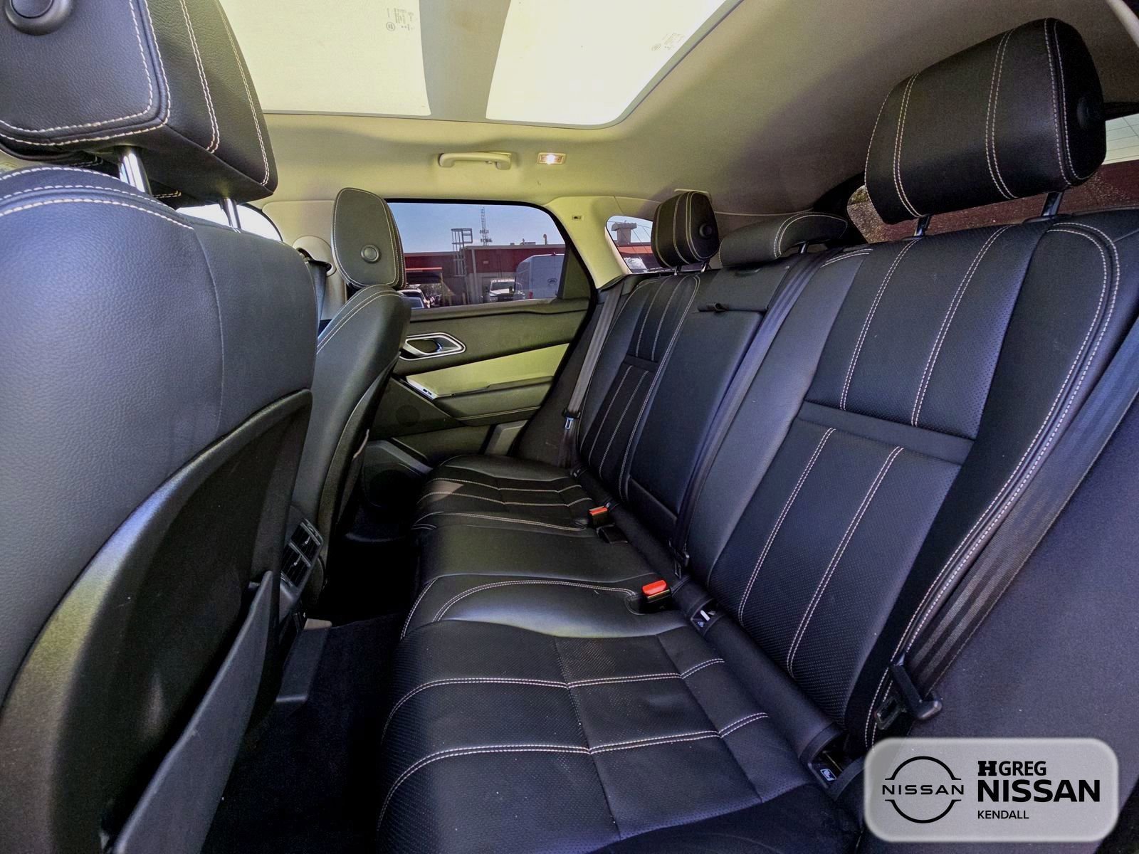 Used 2019 Land Rover Range Rover Velar S image 15