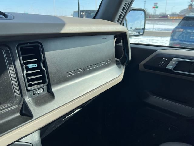 Used 2022 Ford Bronco Wildtrak image 23