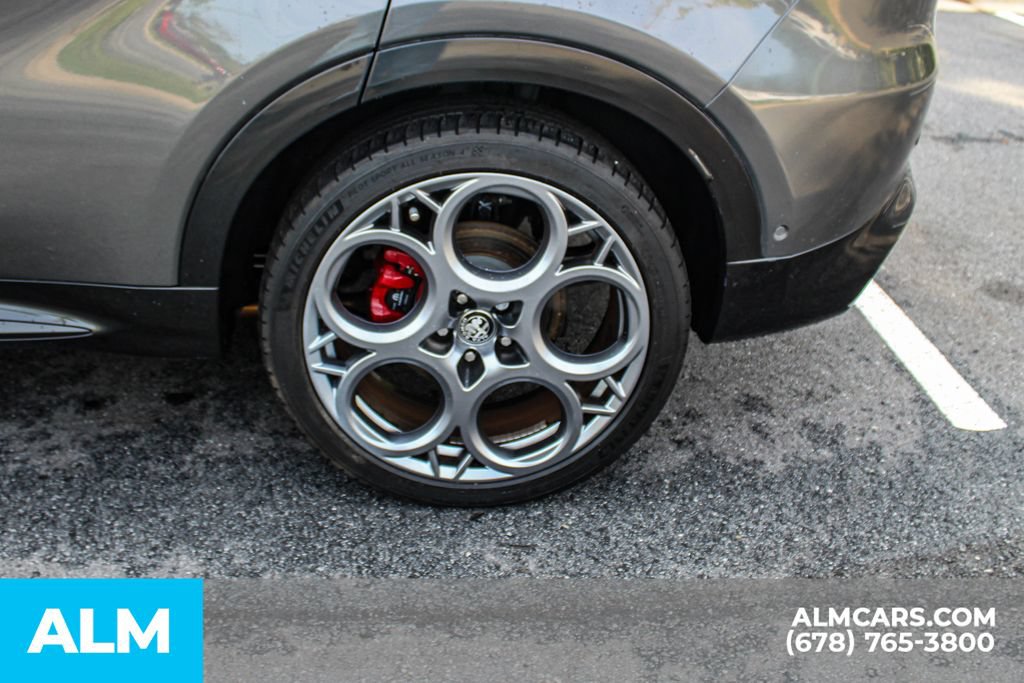 Used 2024 Alfa Romeo Tonale Veloce w/ Active Assist Package AWD/4WD image 15
