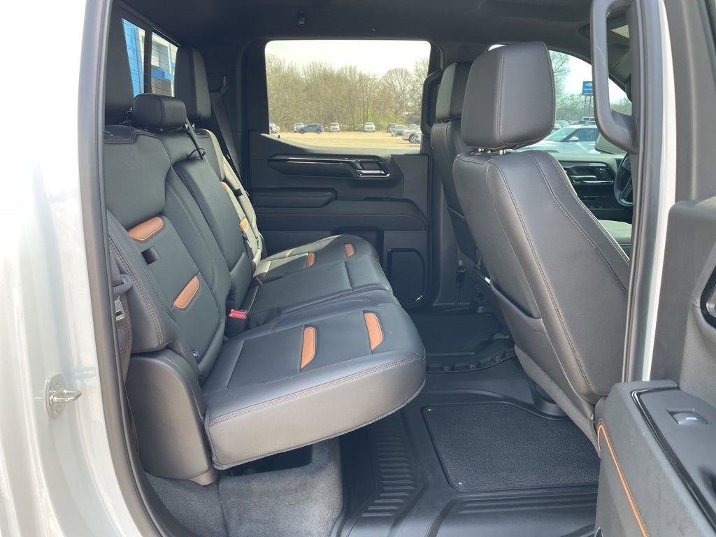 Used 2024 GMC Sierra 1500 AT4 w/ AT4 Premium Package image 26