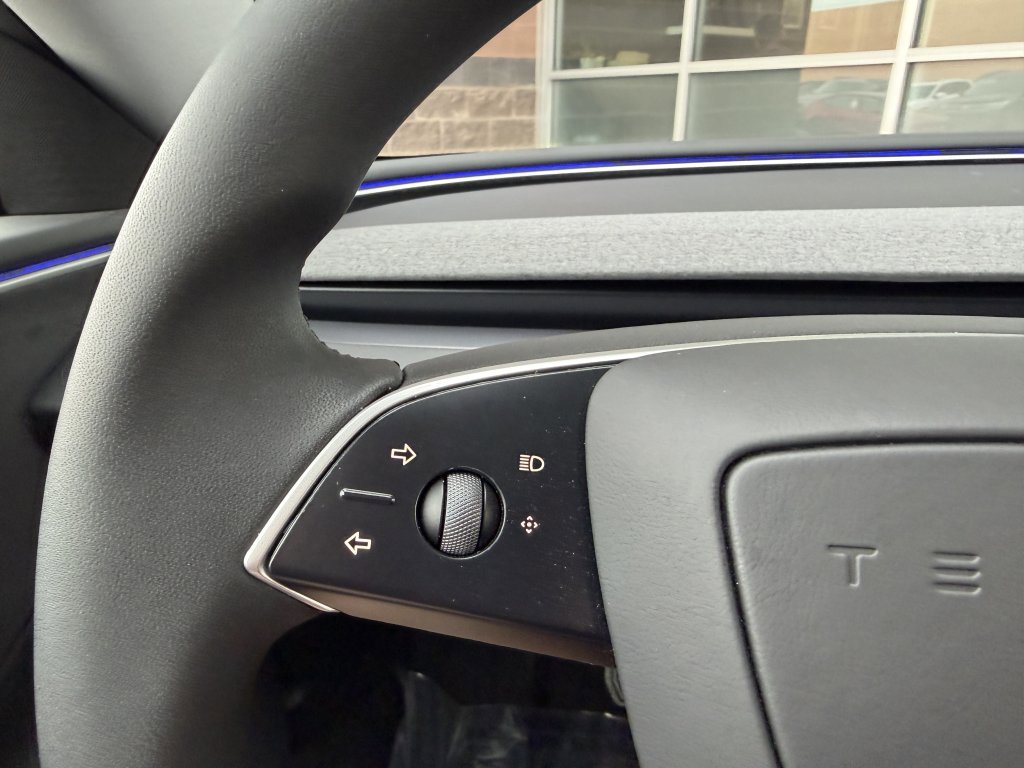 Used 2025 Tesla Model 3 Long Range image 31