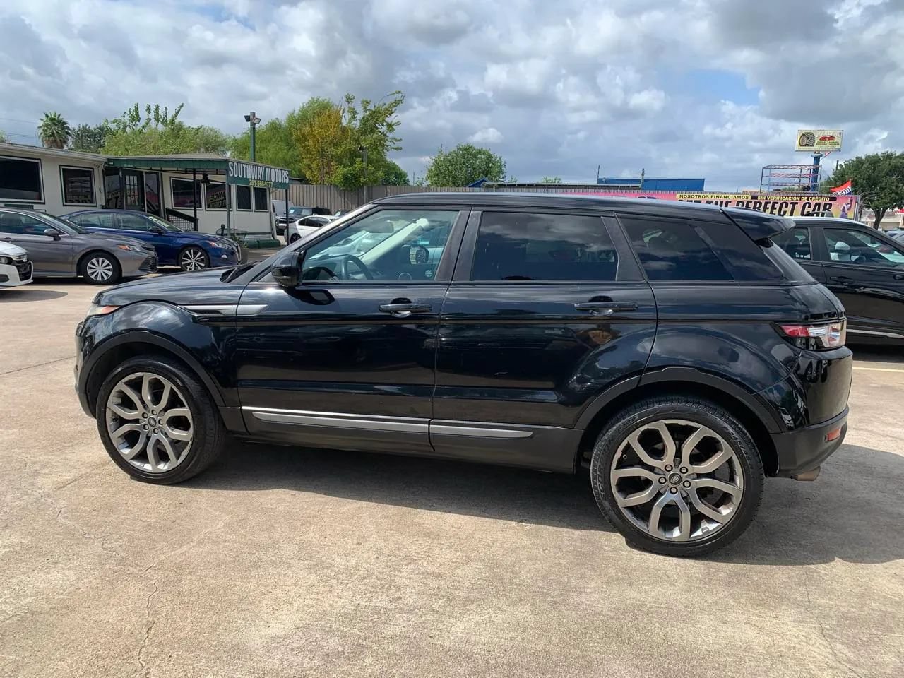 Used 2015 Land Rover Range Rover Evoque Pure Plus AWD/4WD image 9