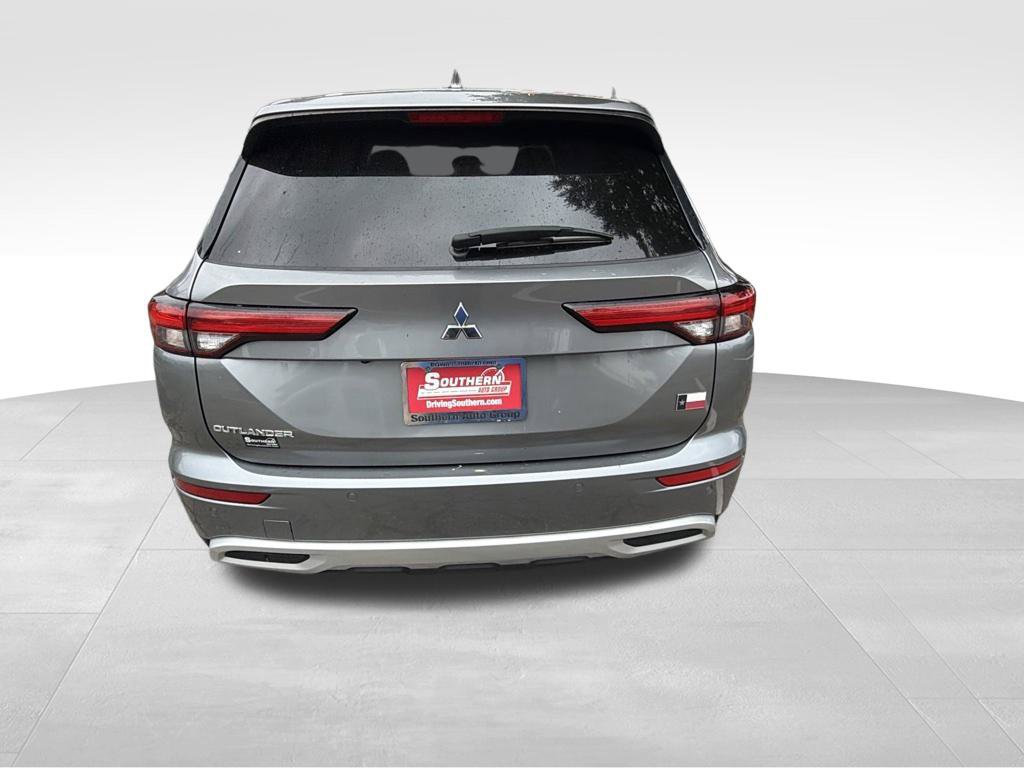 Used 2023 Mitsubishi Outlander SE AWD/4WD image 7