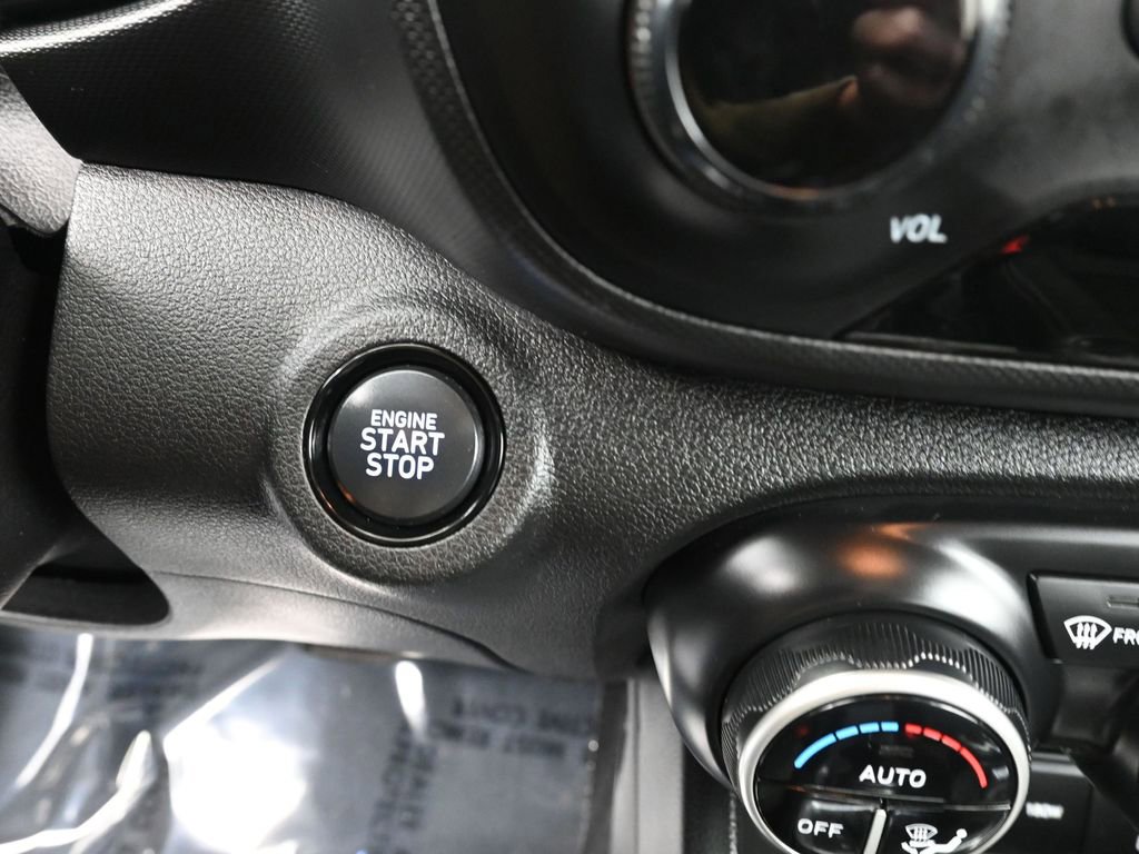 Certified 2024 Hyundai Venue SEL image 15